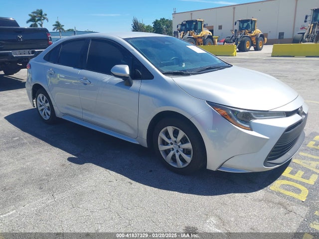 Toyota COROLLA LE 2024 5YFB4MDE8RP083853 Image 1