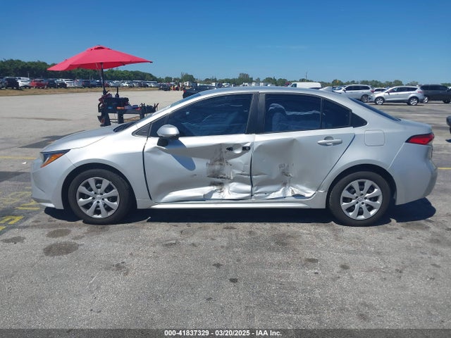 Toyota COROLLA LE 2024 5YFB4MDE8RP083853 Image 14