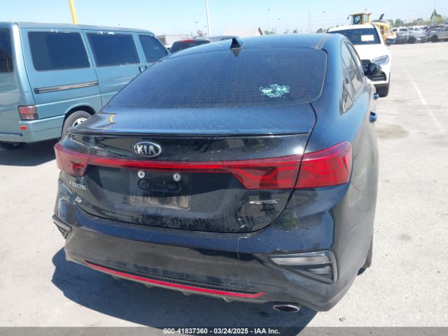 3KPF34AD7ME380865 KIA Forte Gt-line