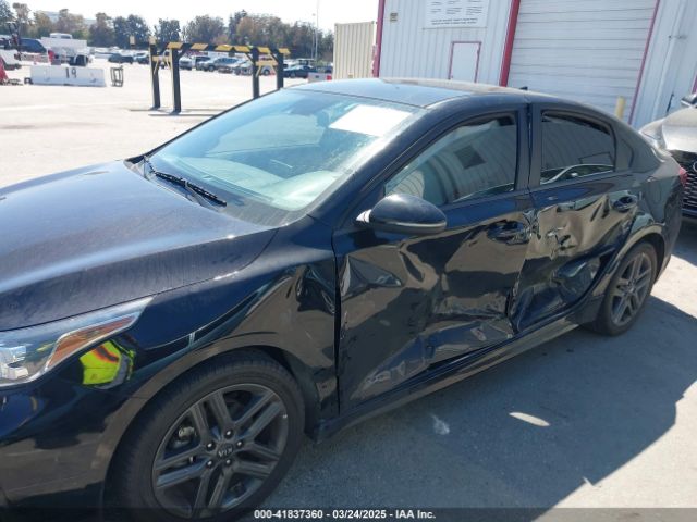 3KPF34AD7ME380865 KIA Forte Gt-line