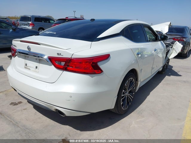 1N4AA6AP3GC900678 Nissan Maxima 3.5 Sl