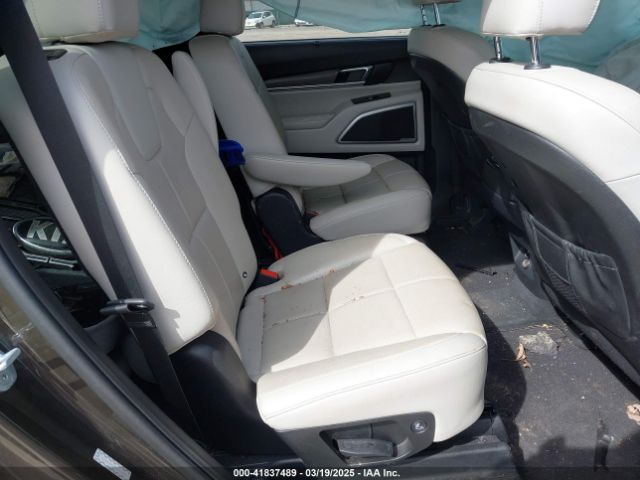 5XYP34HC0MG162318 KIA Telluride Ex