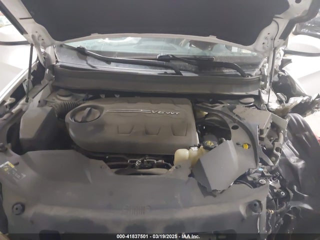 1C4PJMDXXKD258242 Jeep Cherokee Limited 4x4