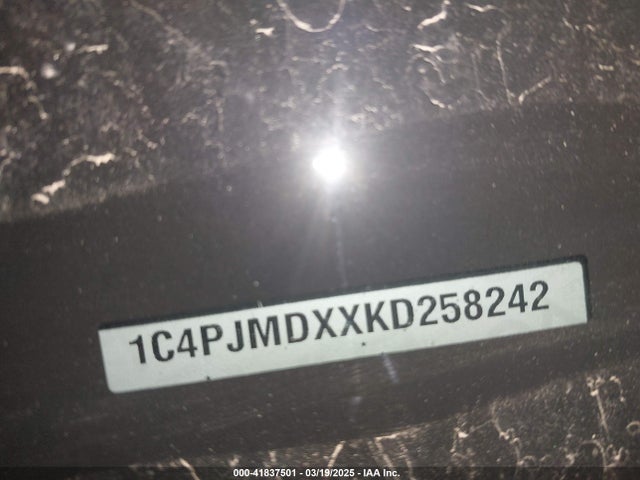 1C4PJMDXXKD258242 Jeep Cherokee Limited 4x4