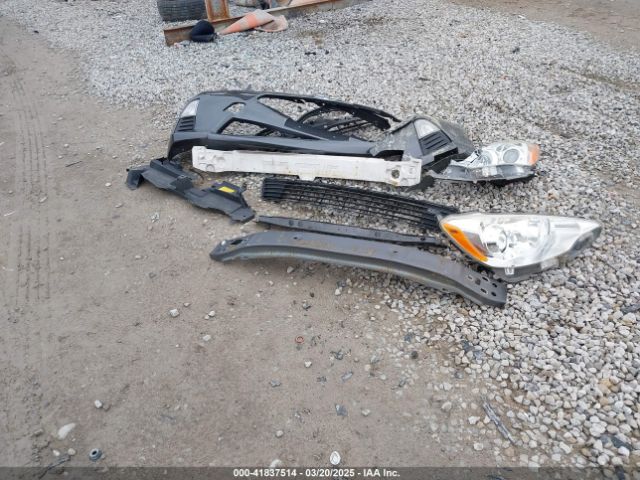 JTDKDTB37E1081876 Toyota Prius C Two