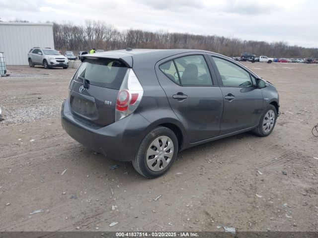JTDKDTB37E1081876 Toyota Prius C Two