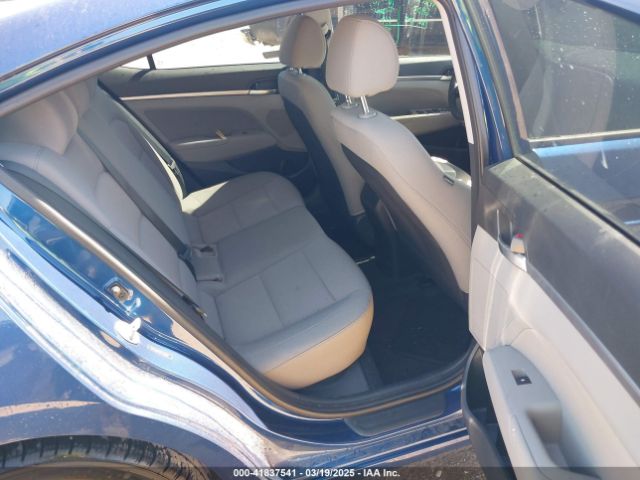 5NPD84LF8KH420290 Hyundai ELANTRA SEL