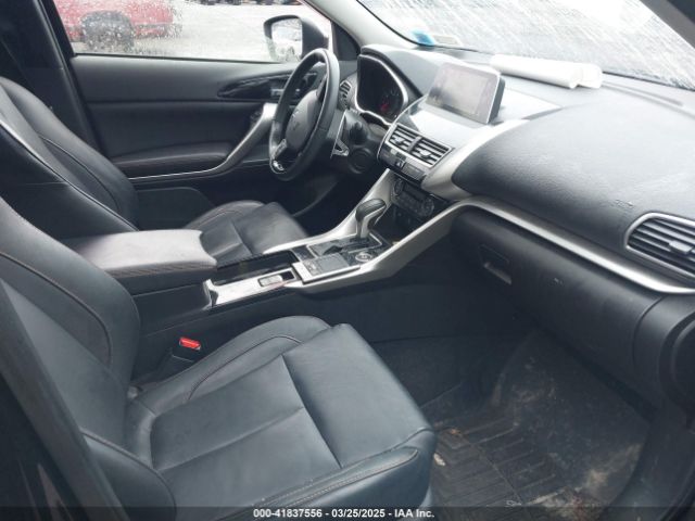 2018 MITSUBISHI ECLIPSE CROSS JA4AT5AA3JZ050947 Photo 4