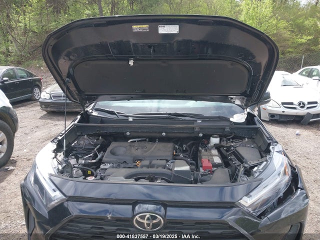 2T3P1RFV4RW427662 Toyota Rav4 Xle