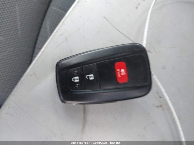 2T3P1RFV4RW427662 Toyota Rav4 Xle