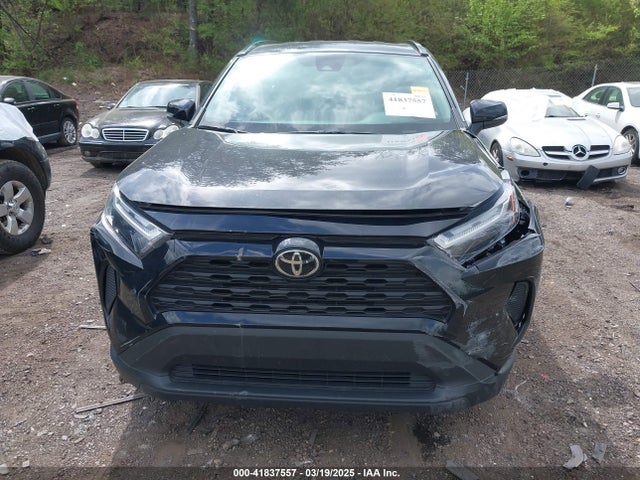 2T3P1RFV4RW427662 Toyota Rav4 Xle