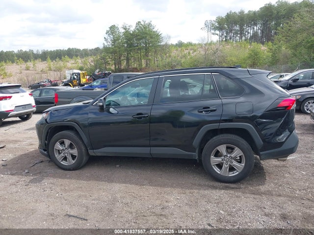 2T3P1RFV4RW427662 Toyota Rav4 Xle