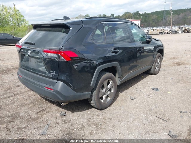 2T3P1RFV4RW427662 Toyota Rav4 Xle