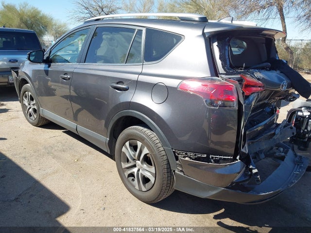 Toyota RAV4 LE 2016 JTMBFREV4GJ052168 Image 3