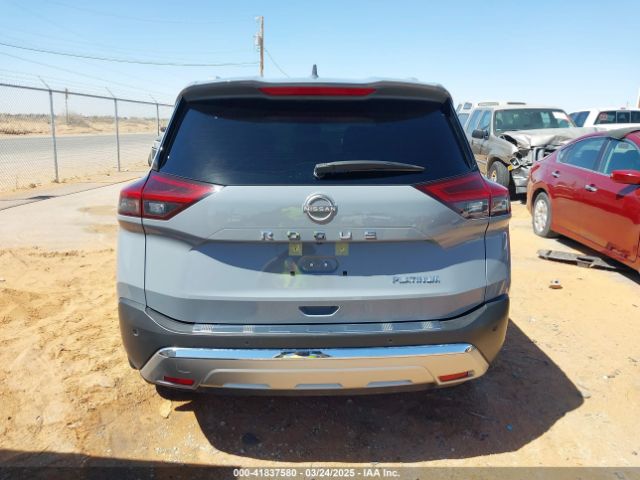 JN8BT3DC3PW103219 Nissan Rogue Platinum Fwd