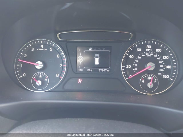 5XYPGDA54GG043840 KIA Sorento 3.3l Lx