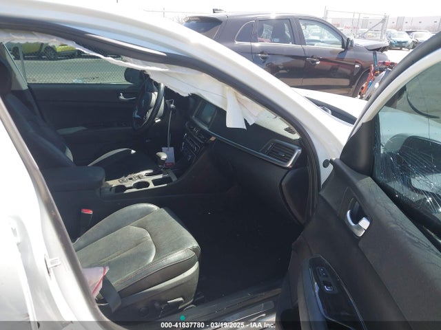 5XXGW4L25HG166929 KIA Optima Sx Turbo