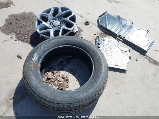 3GTPHDED6RG324296 GMC Sierra 1500 2wd  Short Box Slt