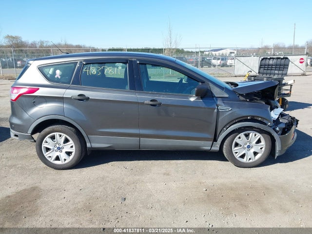 1FMCU0F77FUA87219 Ford ESCAPE S