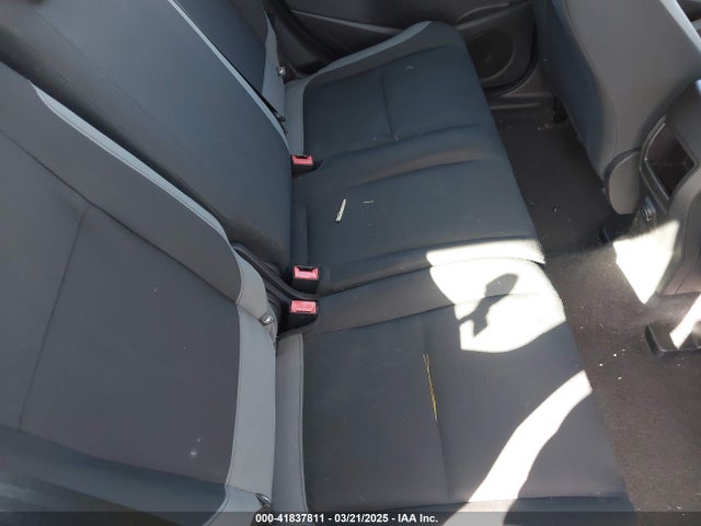 1FMCU0F77FUA87219 Ford ESCAPE S
