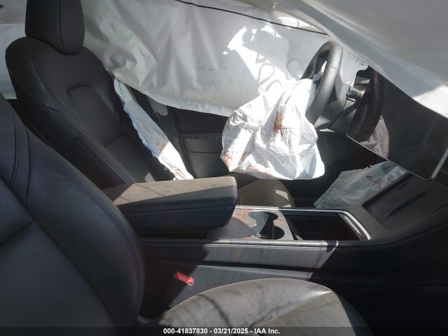 2023 TESLA MODEL 3 5YJ3E1EA2PF652961 Photo 4