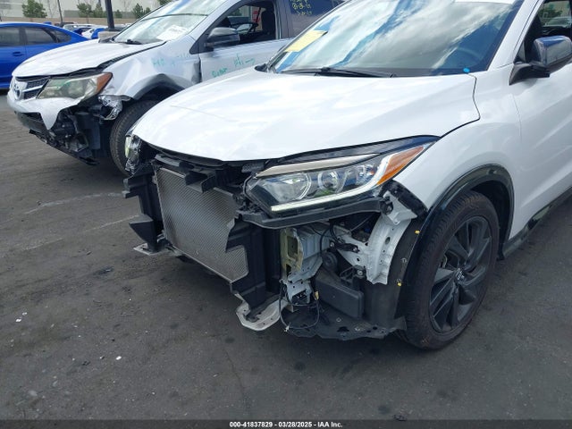 3CZRU5H19NM703181 Honda Hr-v 2wd Sport