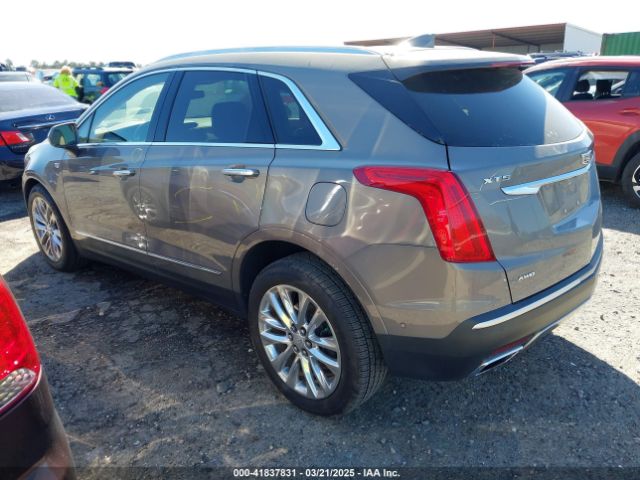2018 CADILLAC XT5 1GYKNGRS2JZ123992 Photo 2