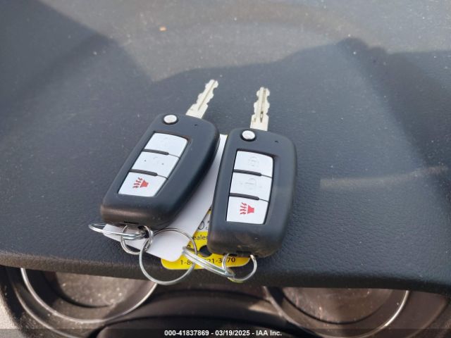 5N1AT2MV4LC736161 Nissan Rogue S Intelligent Awd