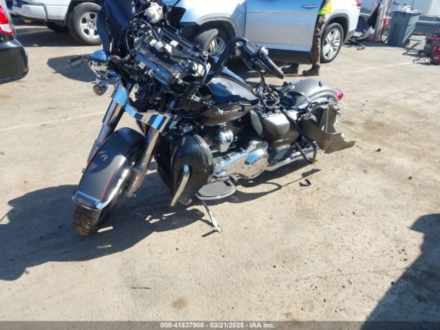 2019 HARLEY-DAVIDSON FLHTK 1HD1KEF19KB680692 Photo 1