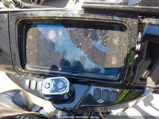 2019 HARLEY-DAVIDSON FLHTK 1HD1KEF19KB680692 Photo 6