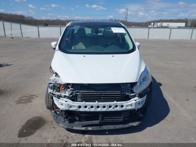 1FADP5FU4HL101319 Ford C-max Energi Titanium