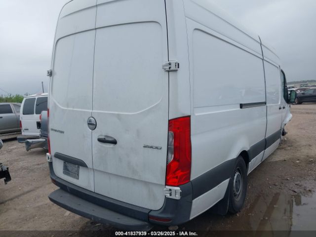 W2Y4DCHY9MT049900 Freightliner Sprinter 2500 High Roof I4 Diesel