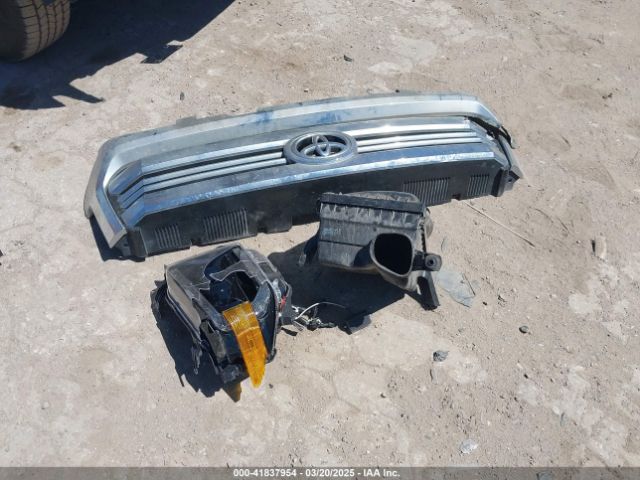 5TFAW5F13GX523143 Toyota Tundra 1794 5.7l V8
