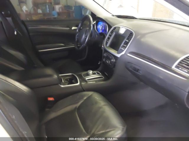 2C3CCAAG5GH190555 Chrysler 300 Limited