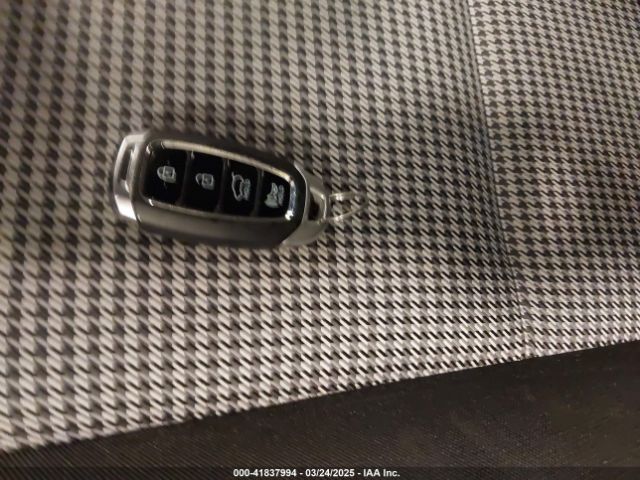 KM8K6CA5XMU677697 Hyundai Kona Night