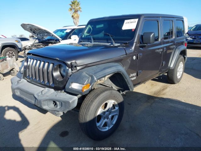 1C4HJXDG4JW132547 Jeep Wrangler Unlimited Sport S 4x4