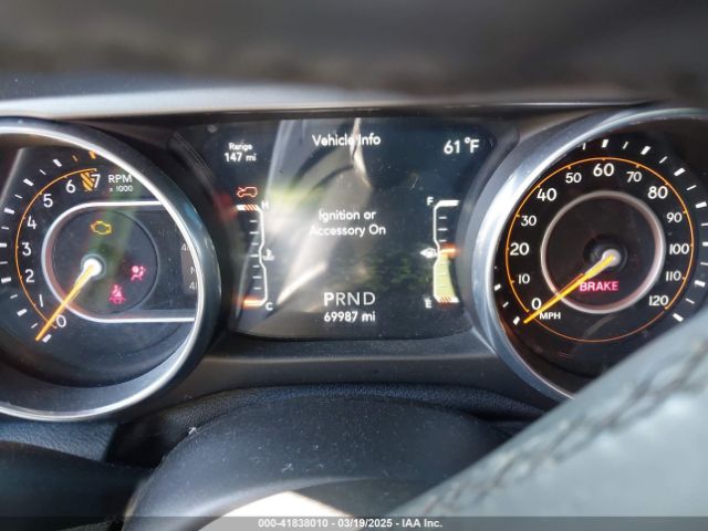 1C4HJXDG4JW132547 Jeep Wrangler Unlimited Sport S 4x4