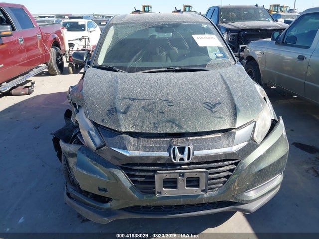 3CZRU5H32JG706501 Honda HR-V LX