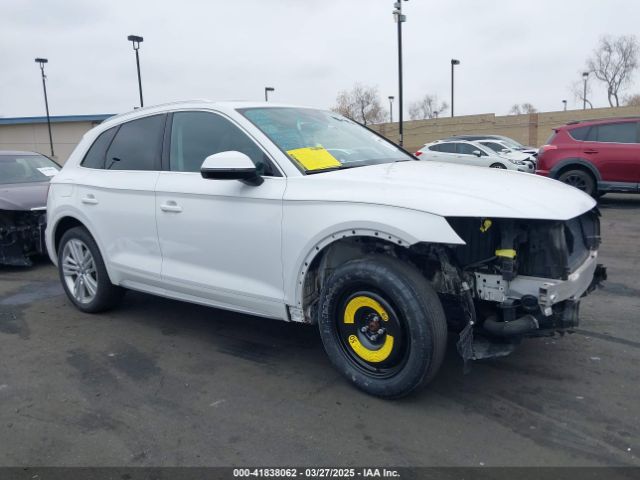 WA1BNAFY9J2205989 Audi Q5 2.0t Premium/2.0t Tech Premium