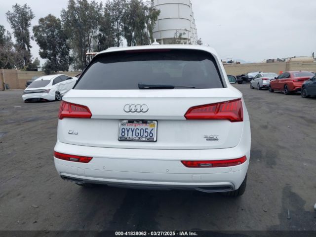 WA1BNAFY9J2205989 Audi Q5 2.0t Premium/2.0t Tech Premium