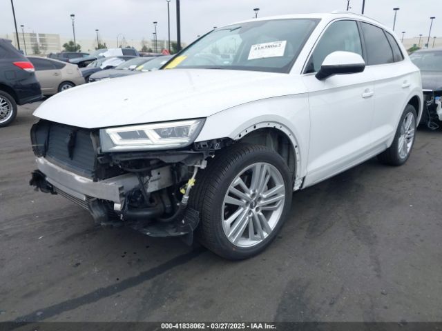 WA1BNAFY9J2205989 Audi Q5 2.0t Premium/2.0t Tech Premium