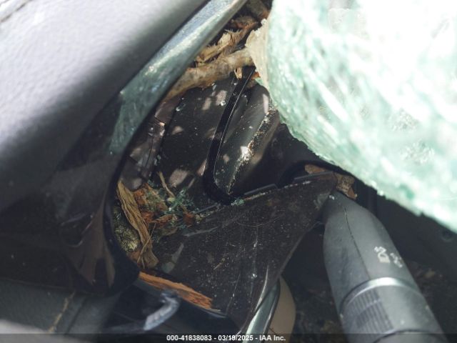 2017 CADILLAC XT5 1GYKNCRS2HZ117080 Photo 6