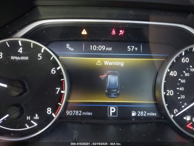 5N1AZ2MG5JN105131 Nissan MURANO SV