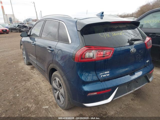KNDCB3LC9H5087779 KIA NIRO LX