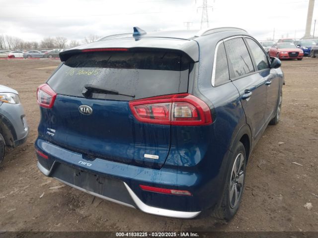 KNDCB3LC9H5087779 KIA NIRO LX