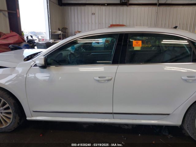 1VWBT7A35HC021645 Volkswagen Passat 1.8t Se
