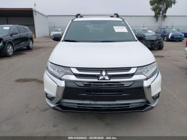 JA4AD3A35JZ060351 Mitsubishi Outlander Le