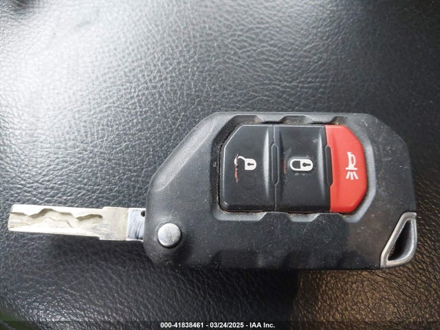 1C4HJXDN1MW592610 Jeep 2021