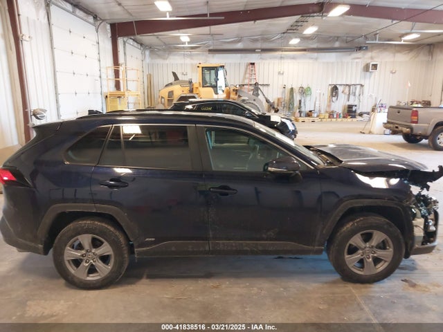 2T3RWRFV8NW129832 Toyota Rav4 Hybrid Xle