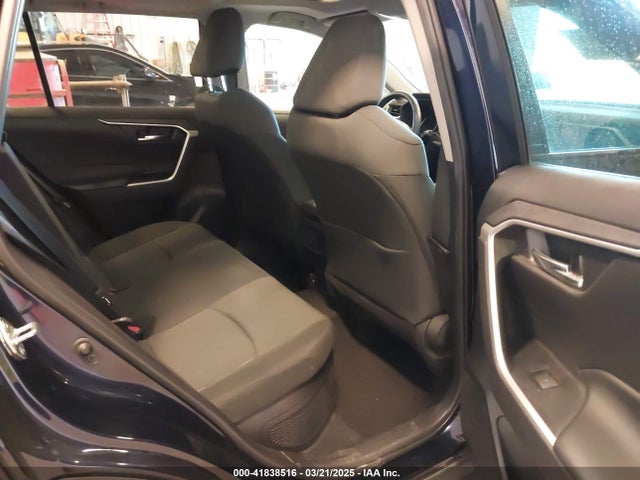 2T3RWRFV8NW129832 Toyota Rav4 Hybrid Xle